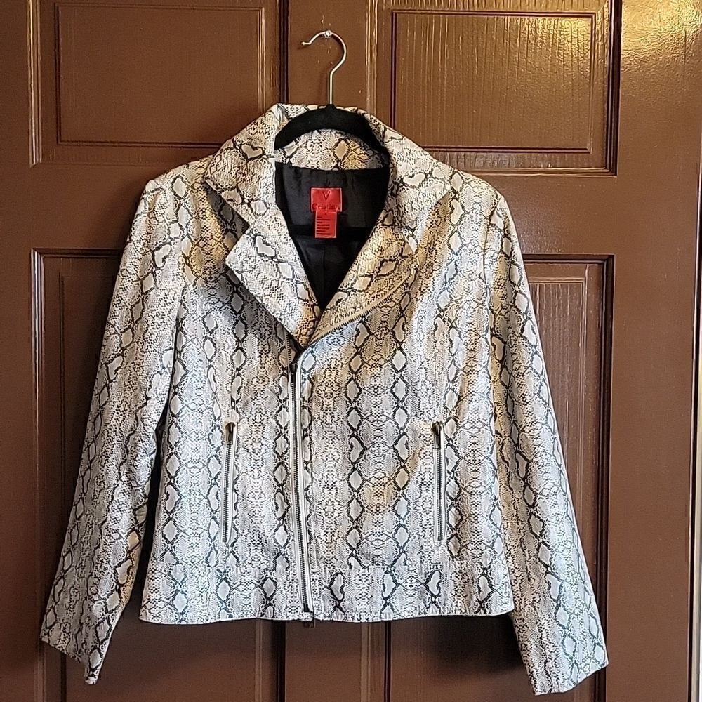 V Cristina- Faux Snake skin blk/ iv short jkt. size L.